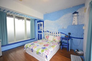 Quarto casal luxo, sacada, vista para o mar | Individualmente decorados, escrivaninha, Wi-Fi de cortesia