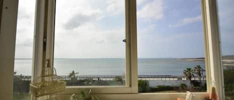 Comfort Double Room, Sea View | Individually decorated, desk, free WiFi, bed sheets