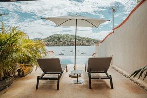 Habitación Premium, piscina privada, vistas al mar | Vistas desde la habitación