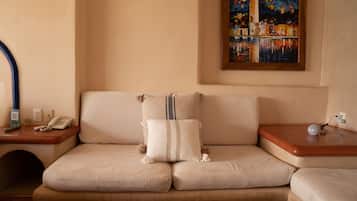 Premium Room, Private Pool, Sea View | Premium bedding, down comforters, in-room safe, desk