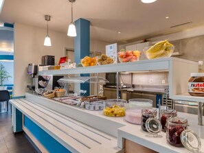 Daily buffet breakfast for a fee - ibis budget Luzern City (Lucerne)