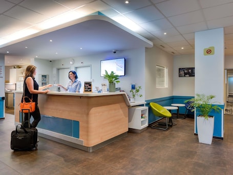 Reception hall. ibis budget Luzern City