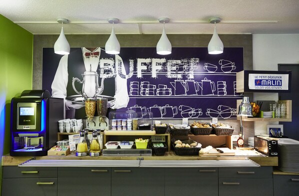 Buffet - ibis budget Lyon Saint Genis Laval (Saint-Genis-Laval)