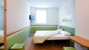 Ropa de cama hipoalergénica, escritorio, wifi gratis y ropa de cama