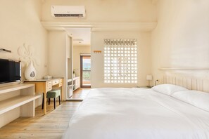 Deluxe Double Room | View from room - Kenting Fairyland & Farm Guest House (Hengchun)