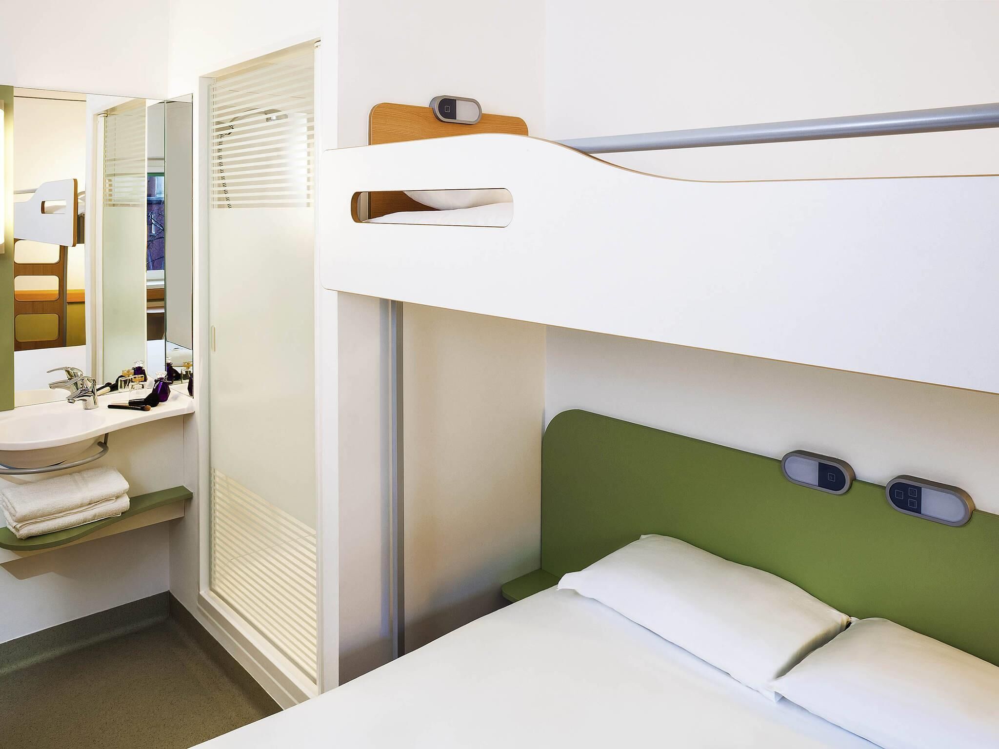 Photo - ibis budget Belfast City Centre