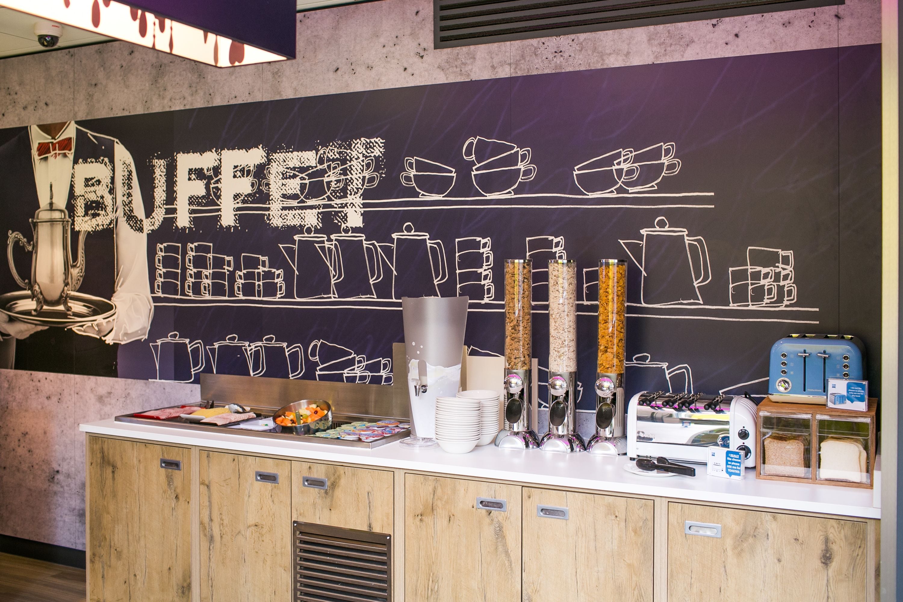 Photo - ibis budget Belfast City Centre