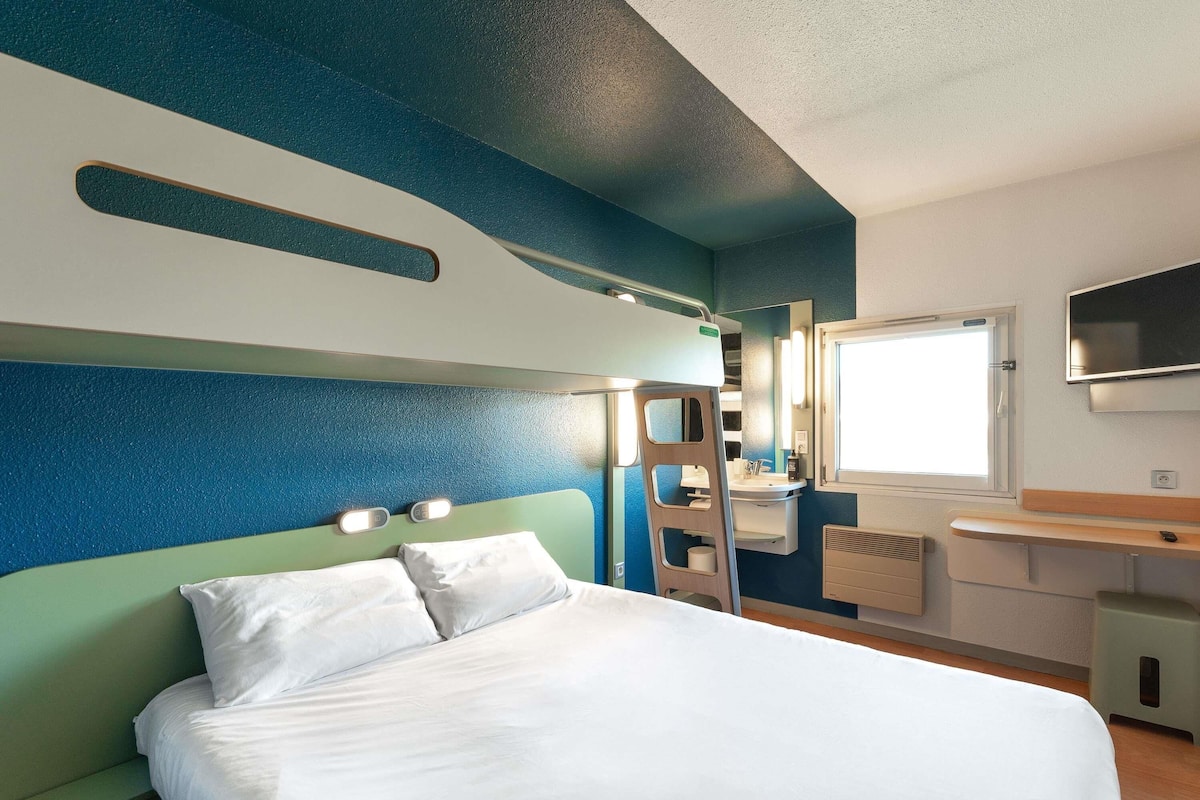 Dreibettzimmer, Mehrere Betten