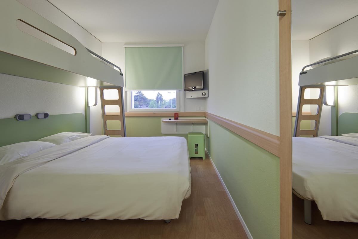 Twin Room, 3 Single Beds