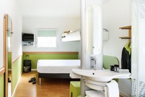 Shower, eco-friendly toiletries, hair dryer, towels