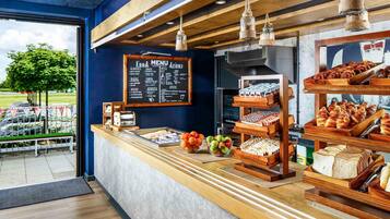 Daily continental breakfast (GBP 8.5 per person)