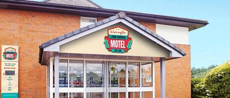 Fachada de la propiedad