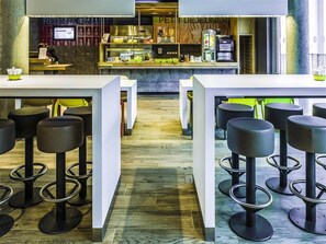 Bar (in der Unterkunft)