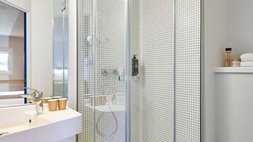 Double Room, 1 Double Bed | Desk, free WiFi, bed sheets