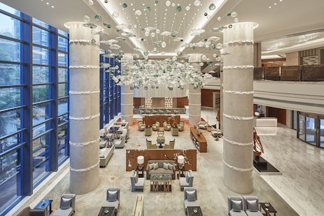 Lobby. Zhuhai Marriott Hotel