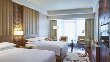 1 bedroom, premium bedding, minibar, in-room safe