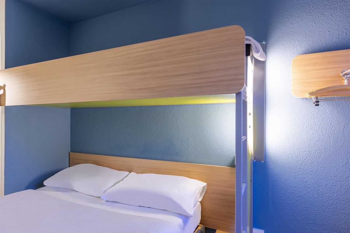 Habitació doble | 1 dormitori, escriptori, cortines opaques i habitacions insonoritzades