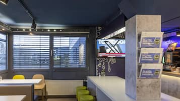 Desk, blackout drapes, soundproofing, free WiFi