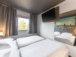 Bureau, rideaux occultants, chambres insonorisées, Wi-Fi gratuit