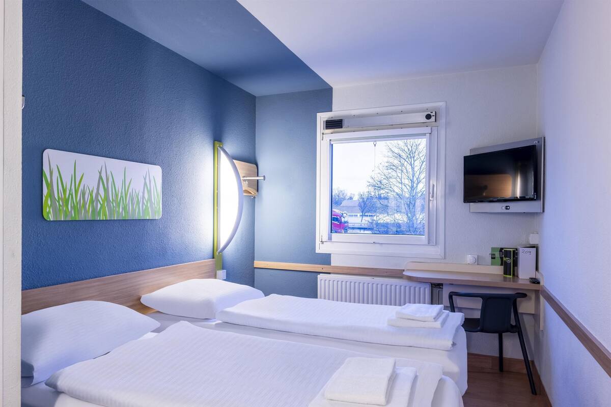 Twin Room | 1 bilik tidur, meja, langsir/tirai gelap terus, kalis bunyi