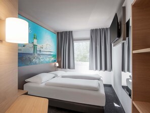 Double Room | Desk, soundproofing, free WiFi, bed sheets - B&B HOTEL Rostock-Broderstorf (Broderstorf)