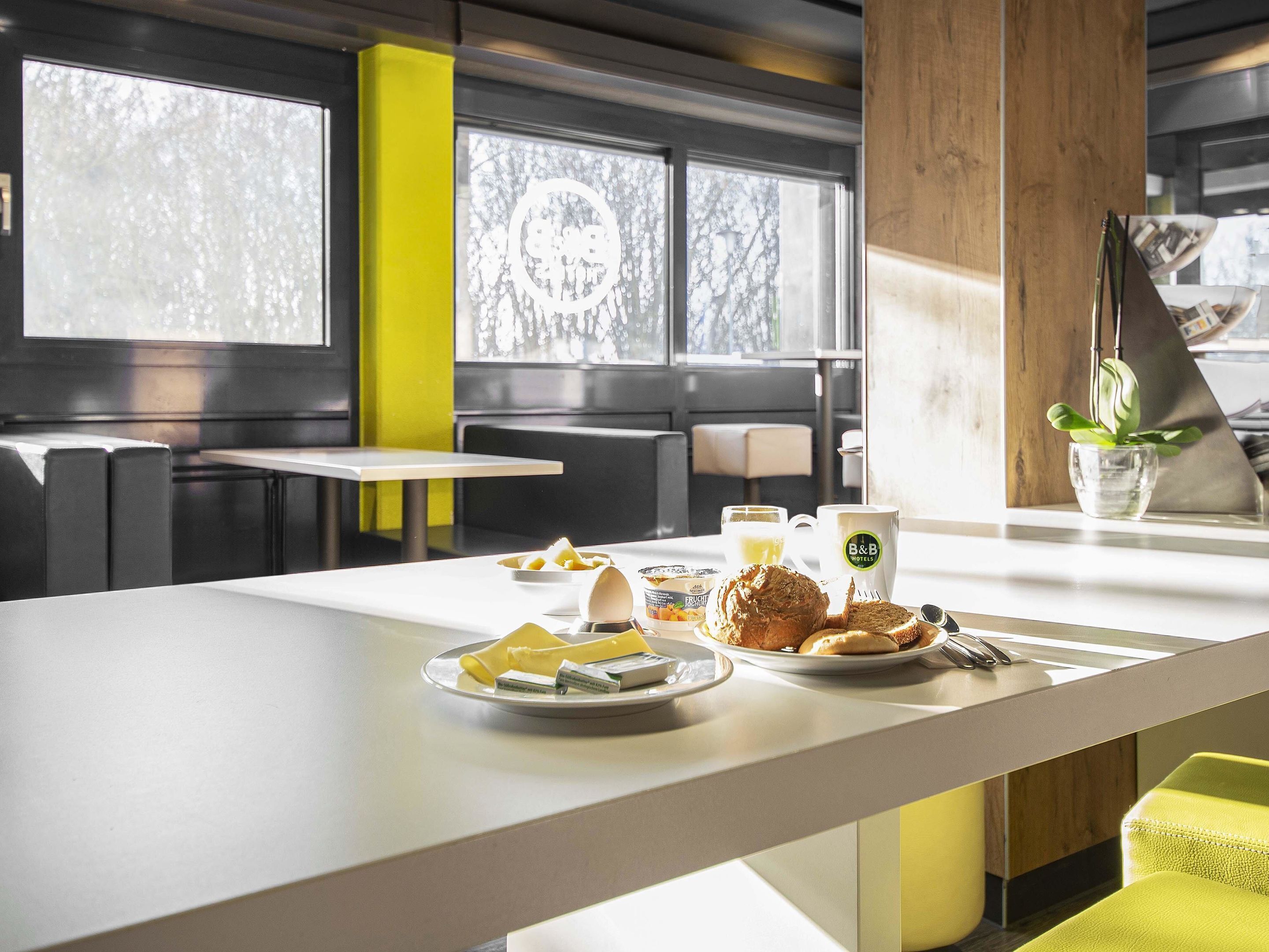 Foto - B&B HOTEL Rostock-Broderstorf