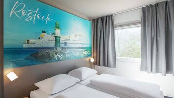 Twin Room | Desk, soundproofing, free WiFi, bed sheets