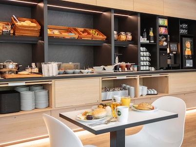 B&B HOTEL Rostock-Broderstorf