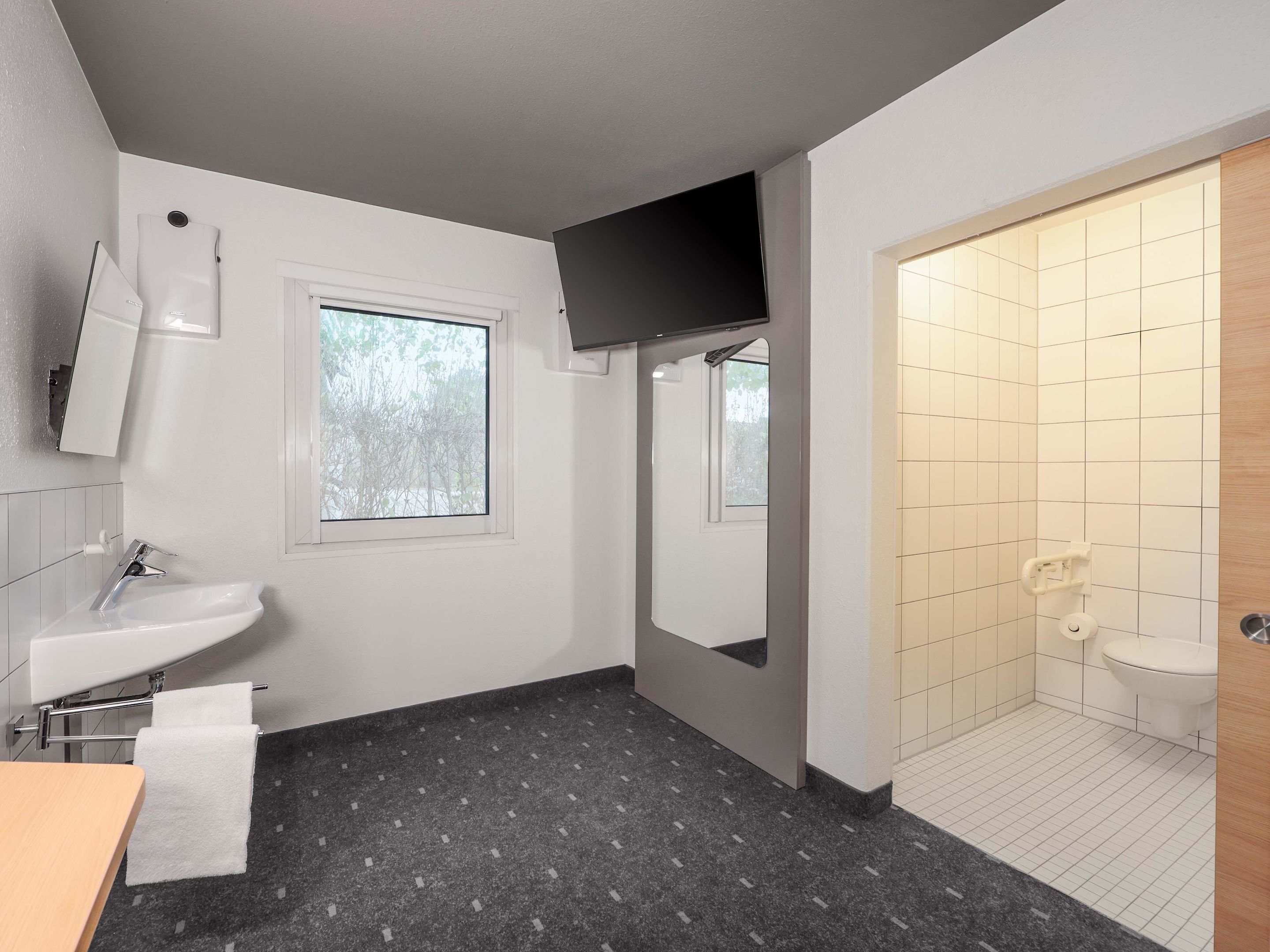Photo - B&B HOTEL Berlin Genshagen-Nord