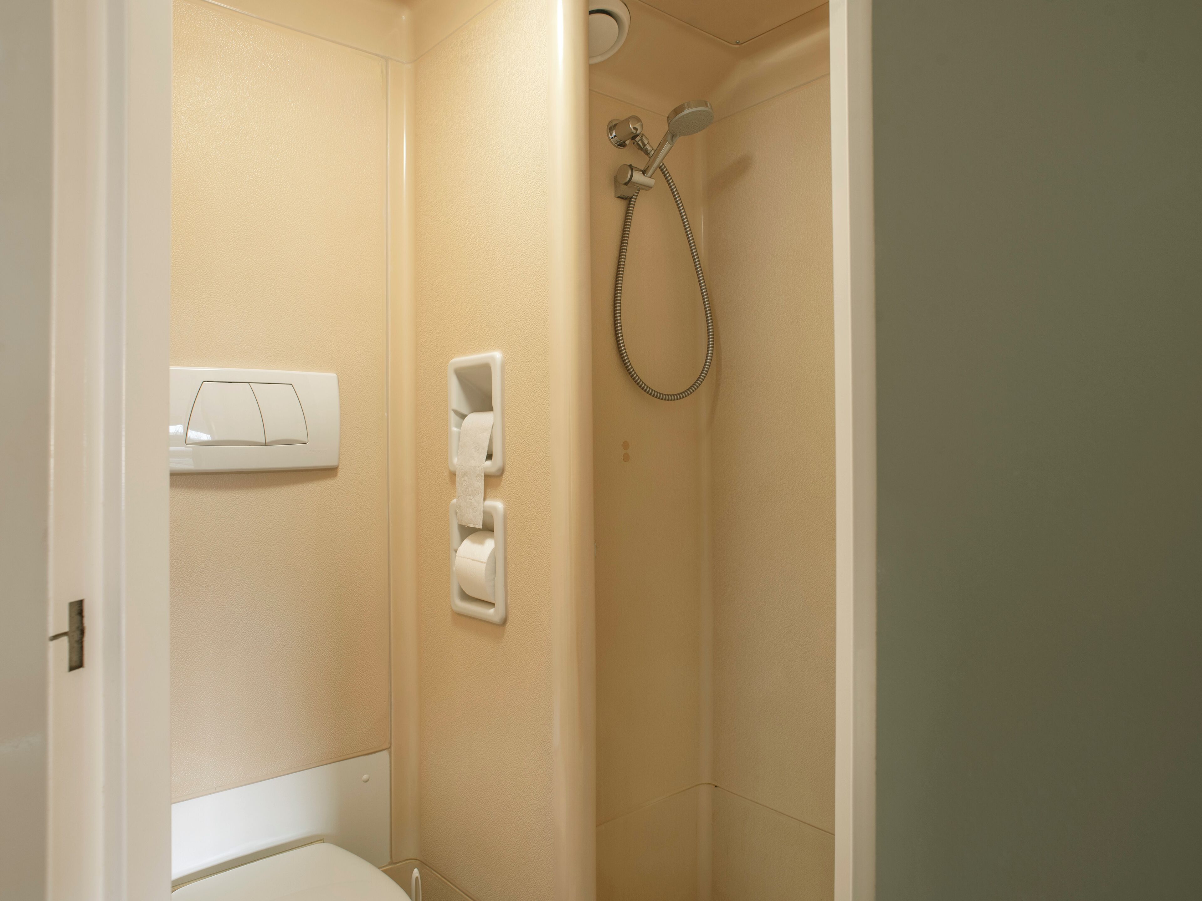 Photo - B&B HOTEL Berlin Genshagen-Nord