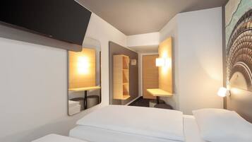 Twin kamer | Een bureau, geluiddichte muren, gratis wifi, beddengoed