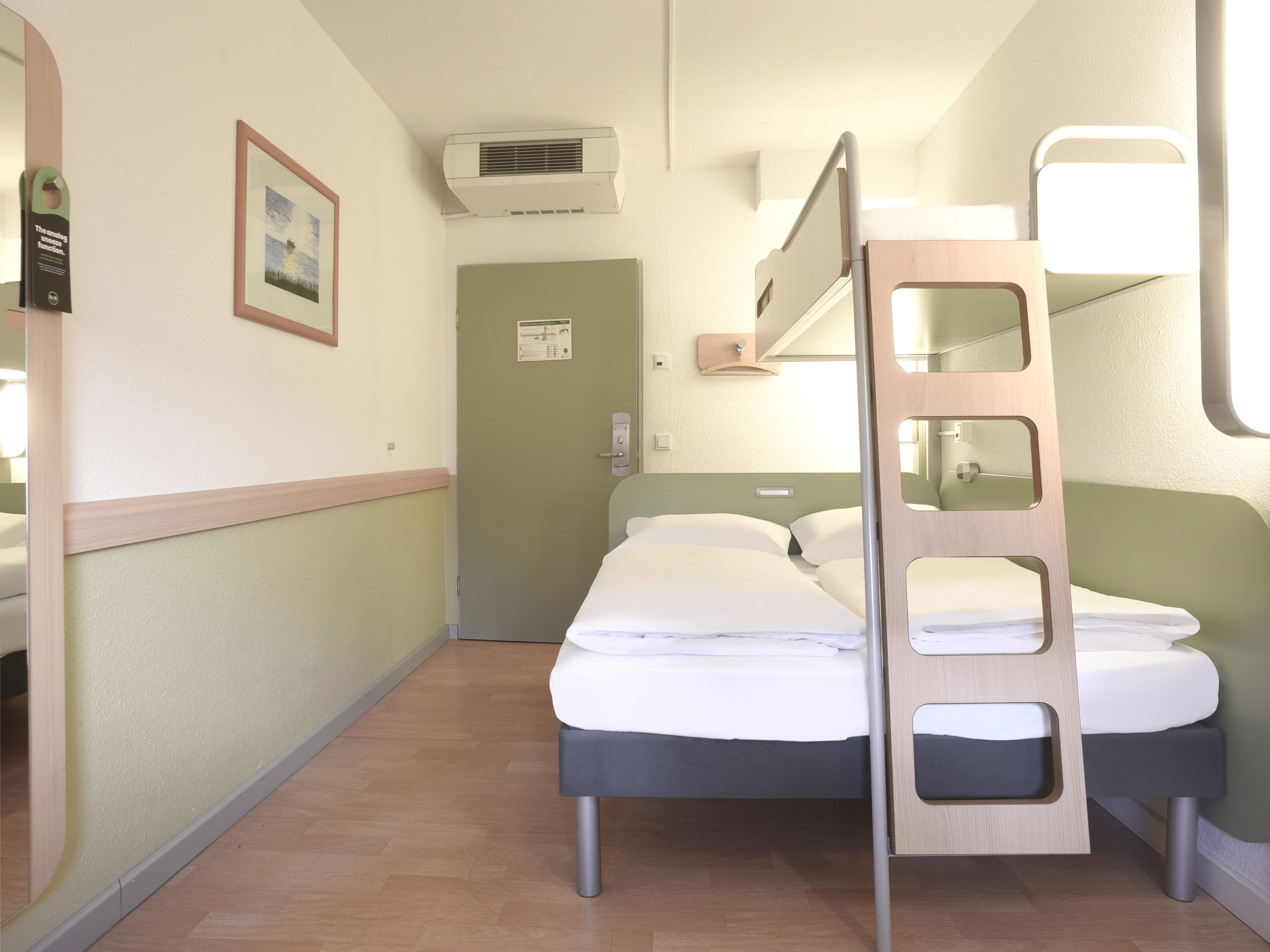 Photo - B&B HOTEL Berlin Genshagen-Nord