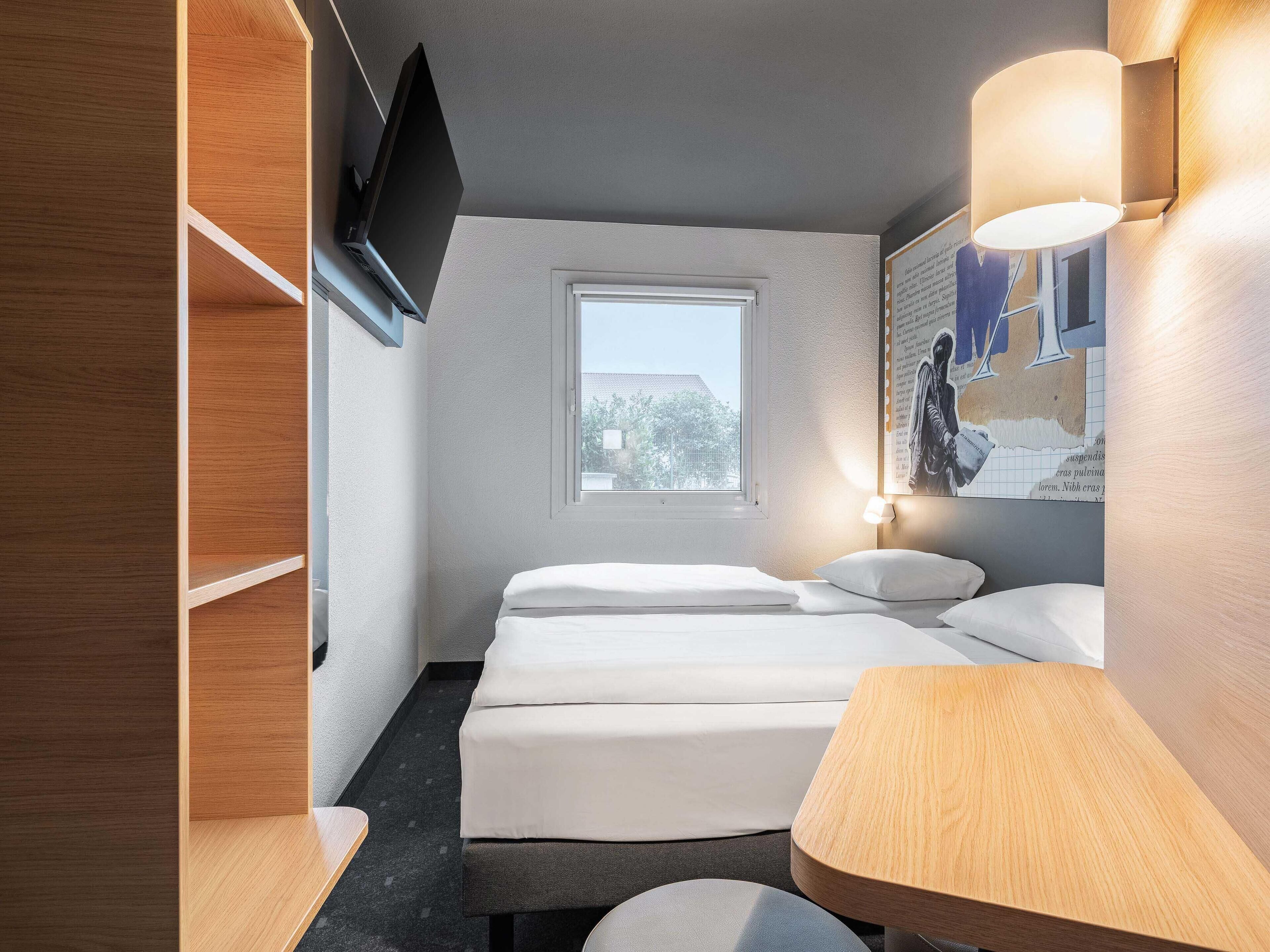 Bureau, rideaux occultants, chambres insonorisées, Wi-Fi gratuit