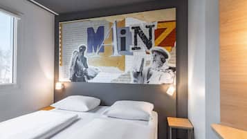 Habitación doble | Escritorio, cortinas blackout, insonorización y wifi gratis