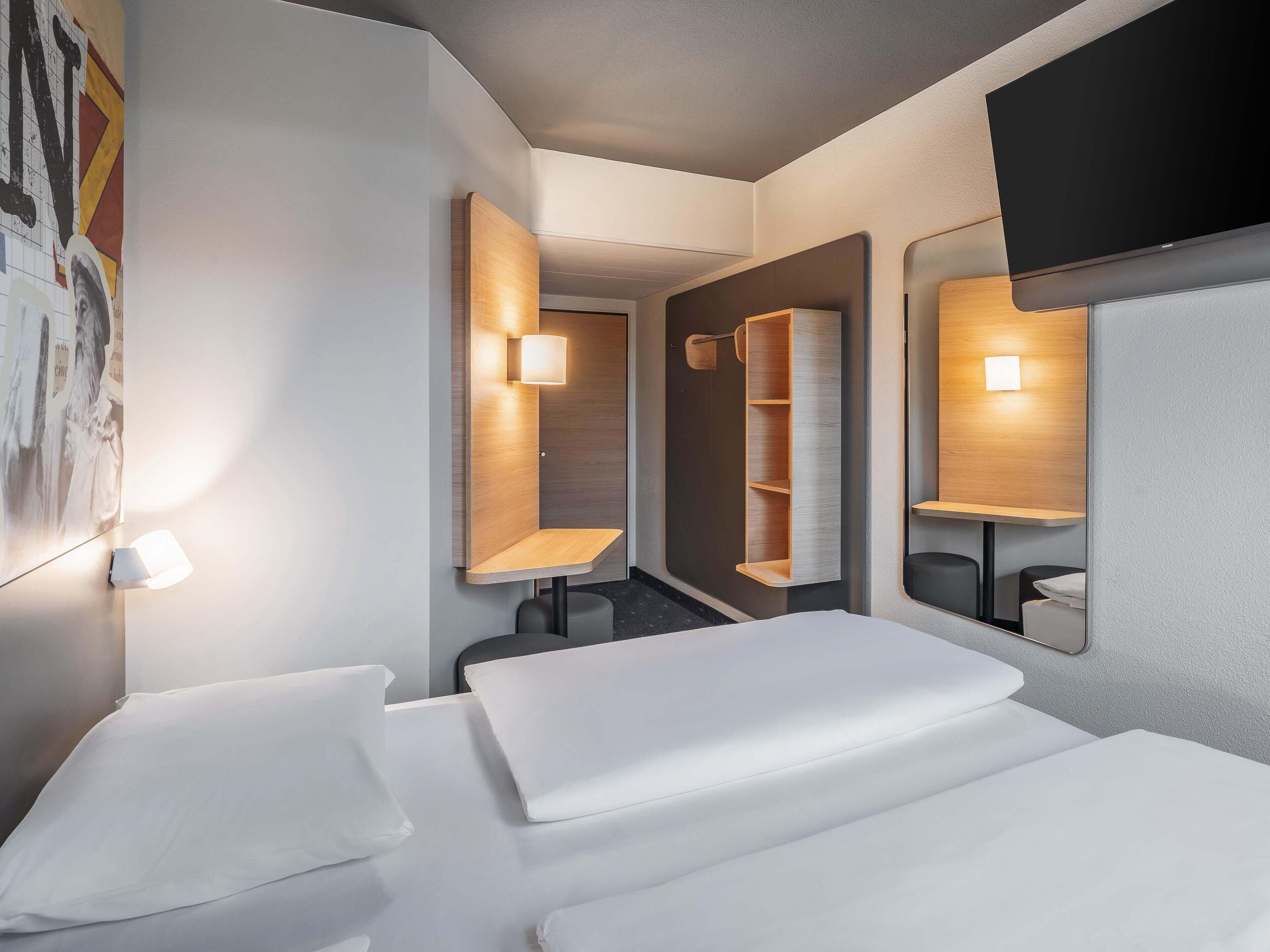 Bureau, rideaux occultants, chambres insonorisées, Wi-Fi gratuit