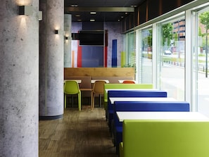 Daily buffet breakfast (CHF 15 per person)