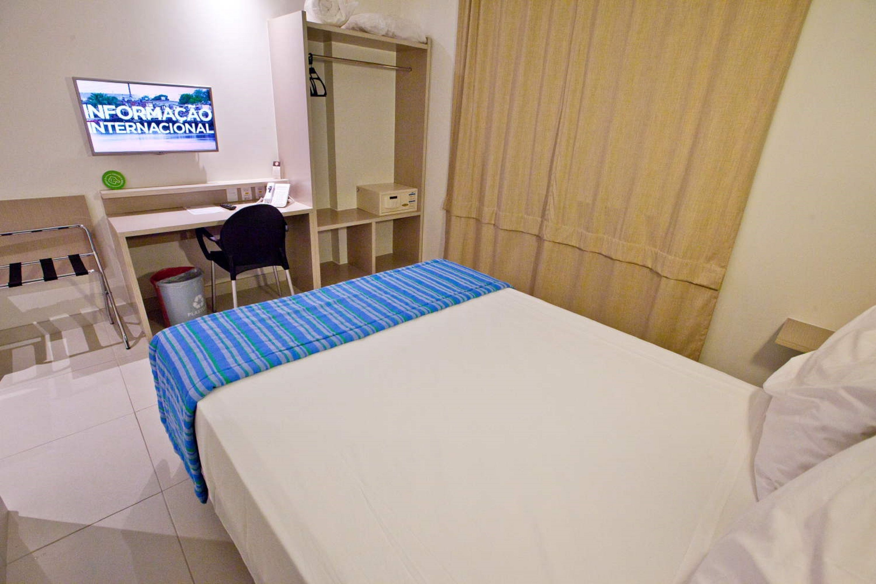 standard double room, 1 double bed | minibar, in-room safe, individually decorated, desk