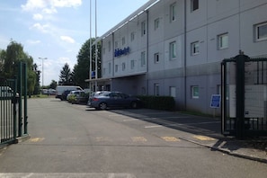 Free self-parking