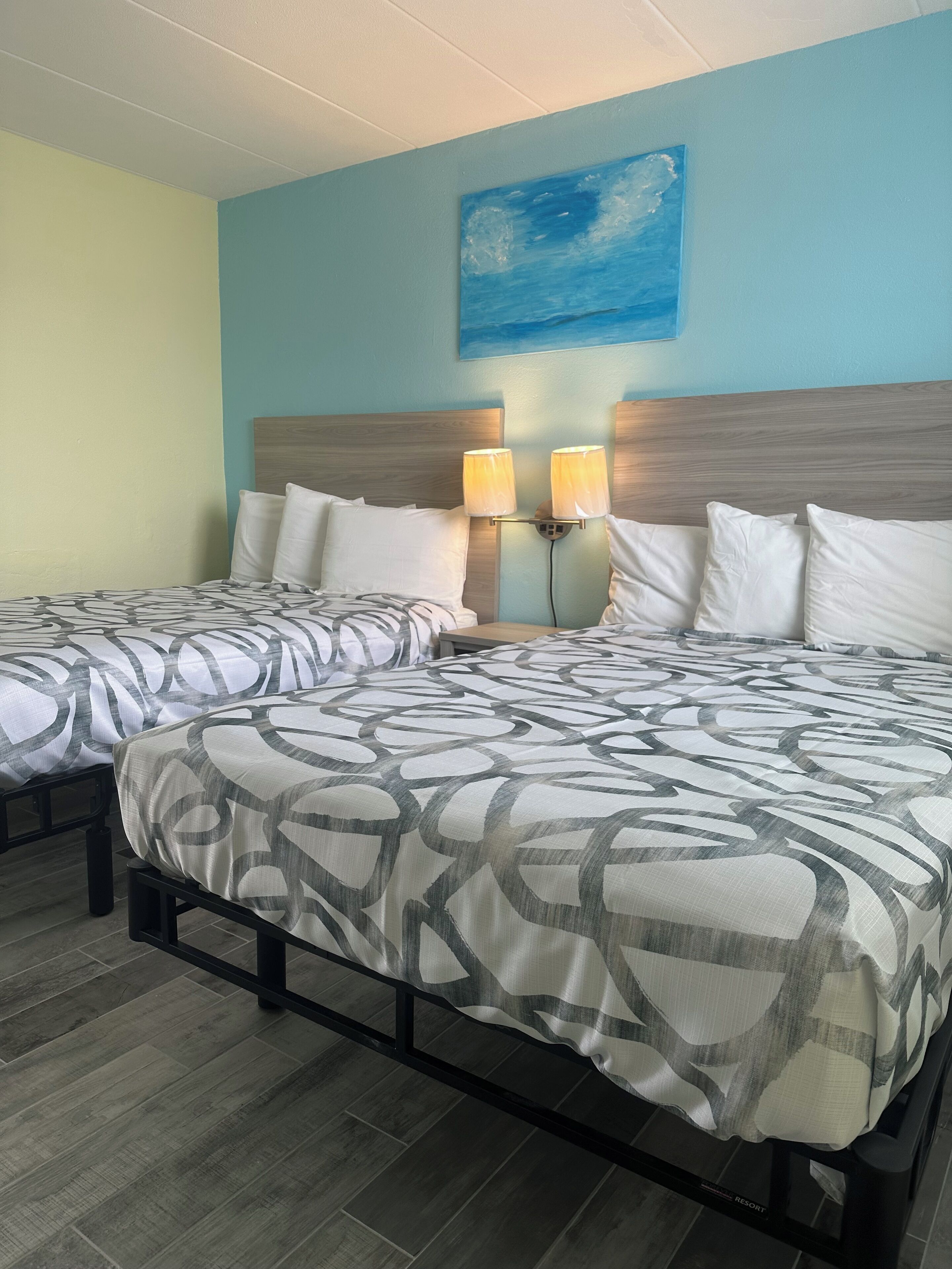 Photo - Royal Canadian Motel