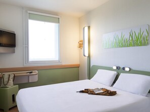 Double Room | Desk, blackout drapes, soundproofing, free WiFi - ibis budget Lyon Gerland (Lyon)