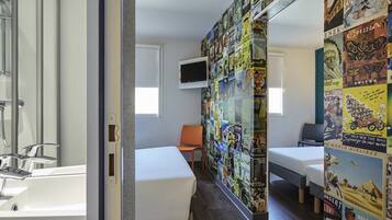 Family Room, Multiple Beds, Private Bathroom (Cabrio) | Blackout drapes, soundproofing, free WiFi, bed sheets