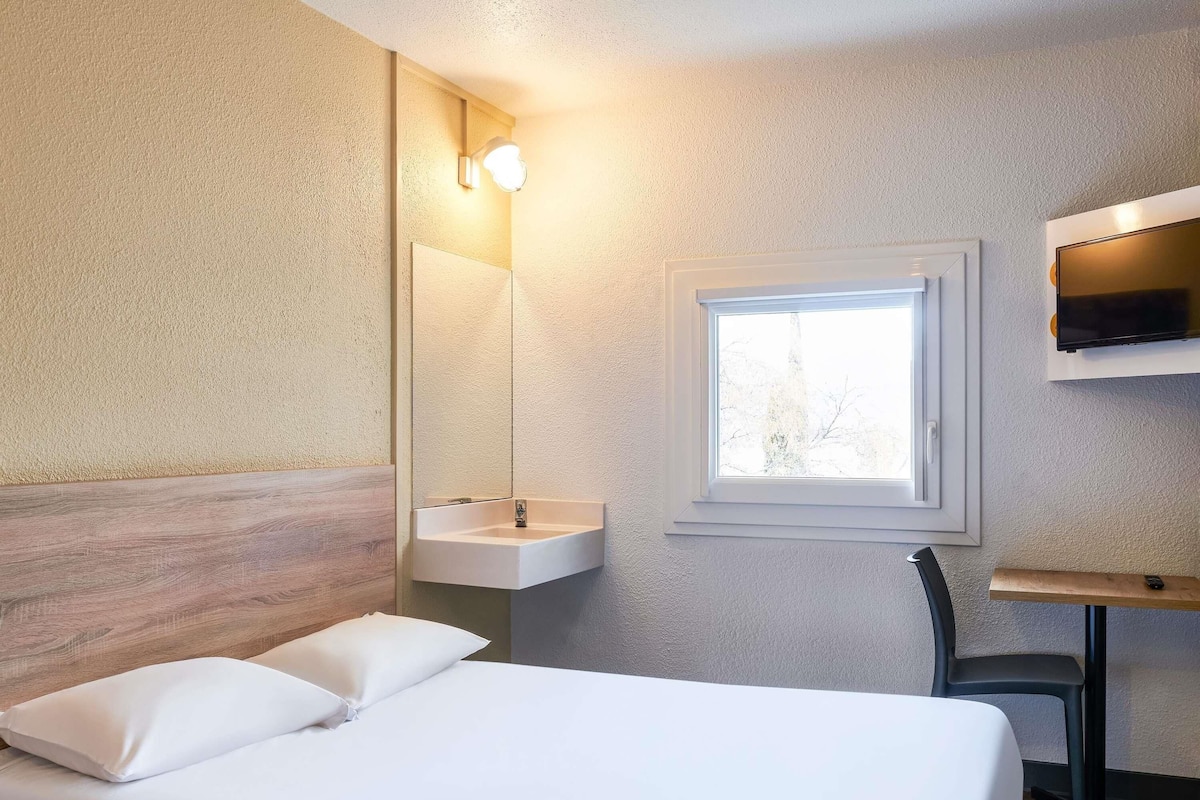 Verdunkelungsvorhänge, schallisolierte Zimmer, kostenloses WLAN