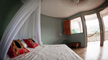 Elisa | Living area