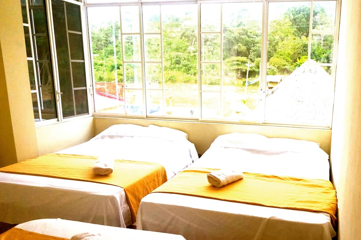 Basic Triple Room, Shared Bathroom