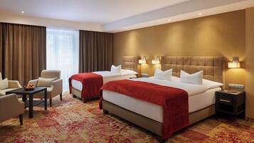 Comfort Triple Room, 1 Bedroom | Minibar, in-room safe, desk, soundproofing