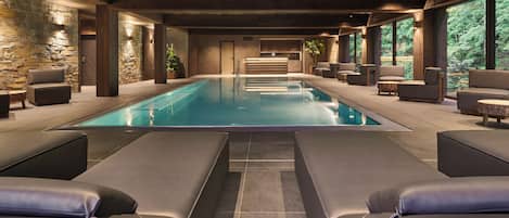 Sauna, steam room