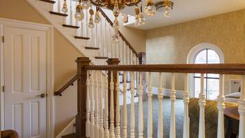 Luxury Suite, 1 Queen Bed with Sofa bed, Non Smoking, Tower | Living area | TV