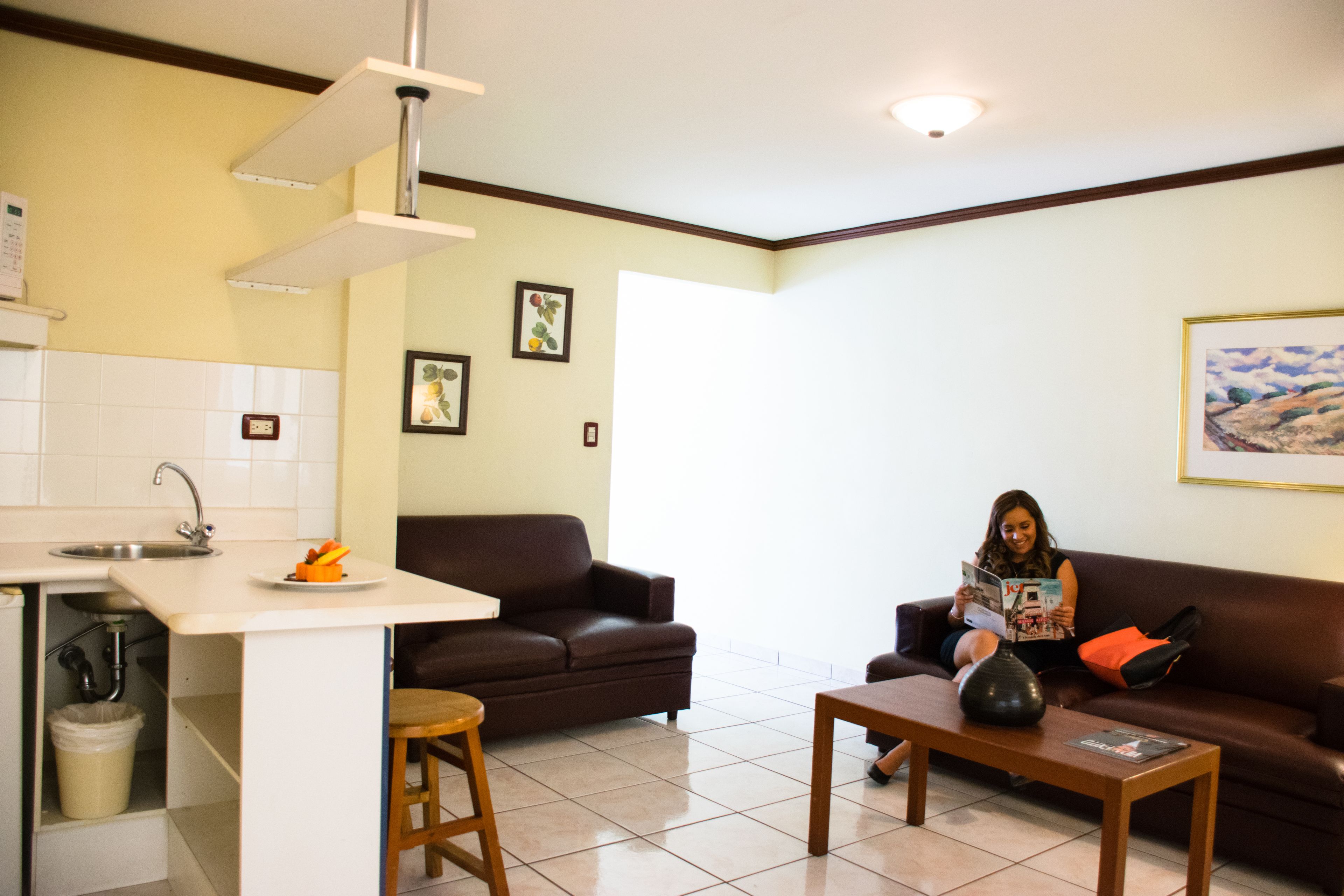 fridge, microwave, kitchen islands