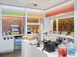 Gratis morgenmadsbuffet hver dag