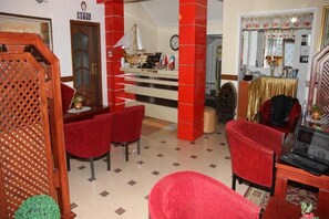 Lobby - Parlamenti Hotel (Tirana)